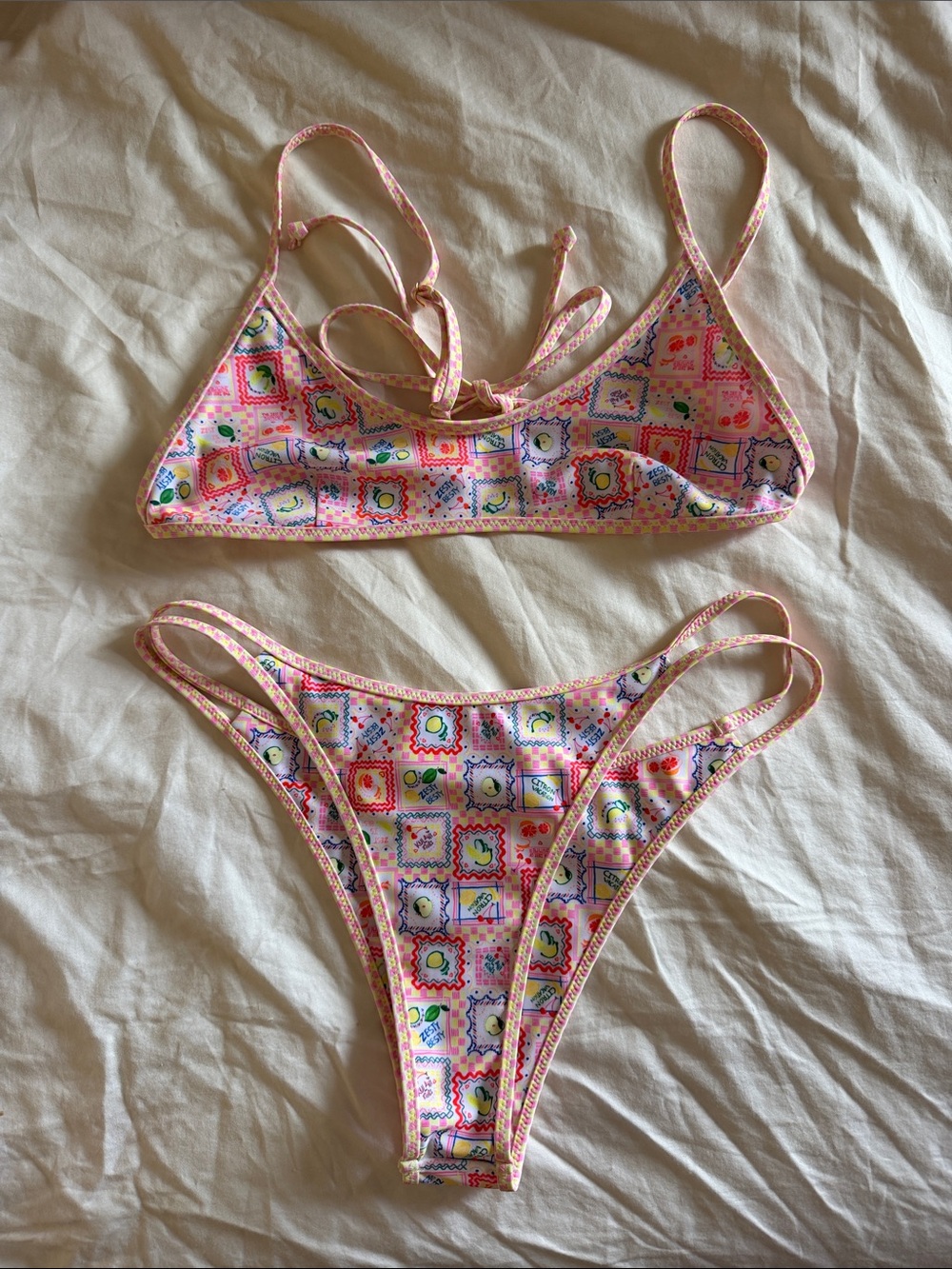 Kulani Kinis Citron Coast Bikini Set Small top Medium bottom NWOT